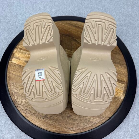 UGG New Heights Slide Sandals Women's 9 Mustard Seed Suede [1167476] - Picture 6 of 6